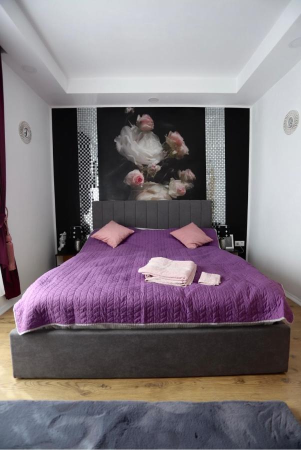 Apartament Beauty Smarald By Cosmopolis Stefanestii de Jos Екстериор снимка