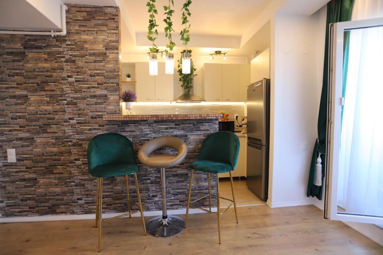 Apartament Beauty Smarald By Cosmopolis Stefanestii de Jos Екстериор снимка